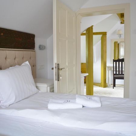 Conacul Bratescu Hotel Bran  Ngoại thất bức ảnh