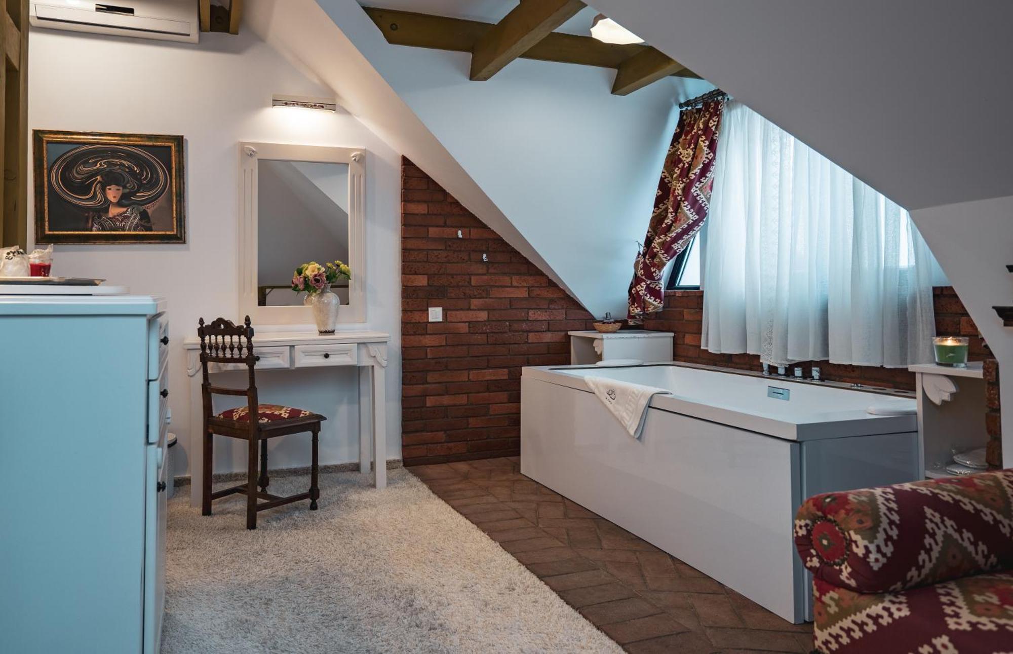 Conacul Bratescu Hotel Bran  Ngoại thất bức ảnh