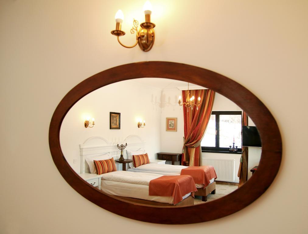 Conacul Bratescu Hotel Bran  Phòng bức ảnh