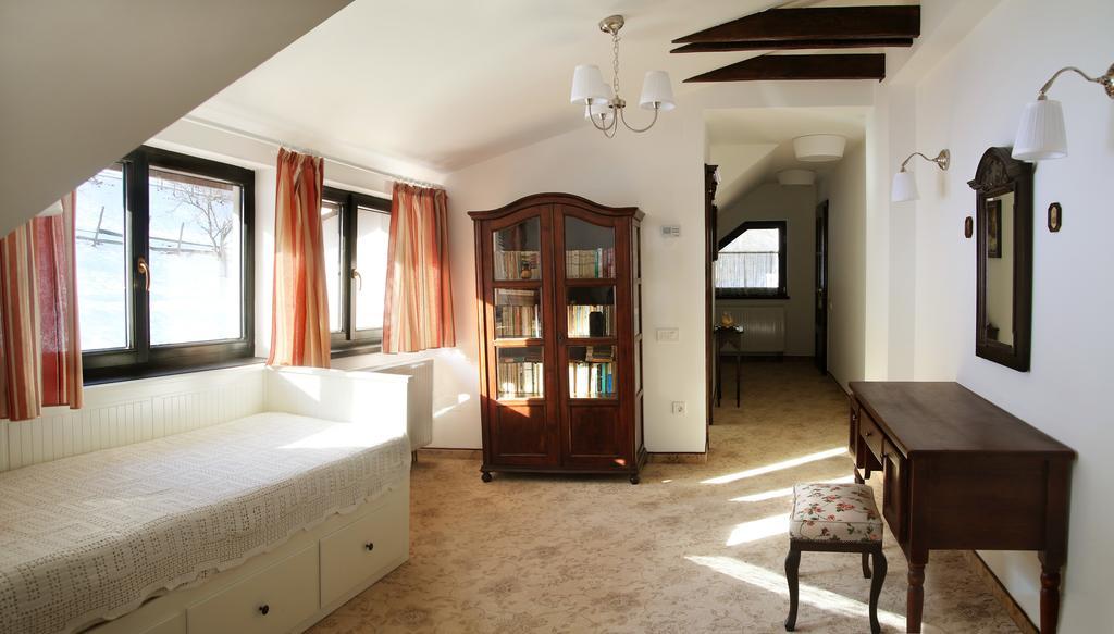 Conacul Bratescu Hotel Bran  Phòng bức ảnh