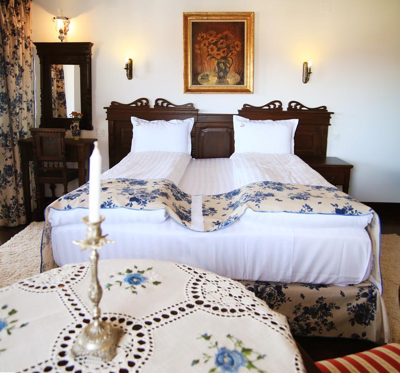 Conacul Bratescu Hotel Bran  Phòng bức ảnh