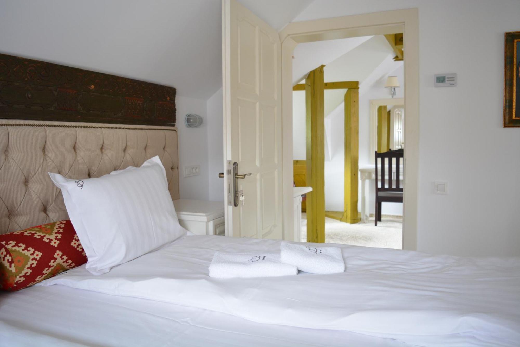 Conacul Bratescu Hotel Bran  Ngoại thất bức ảnh