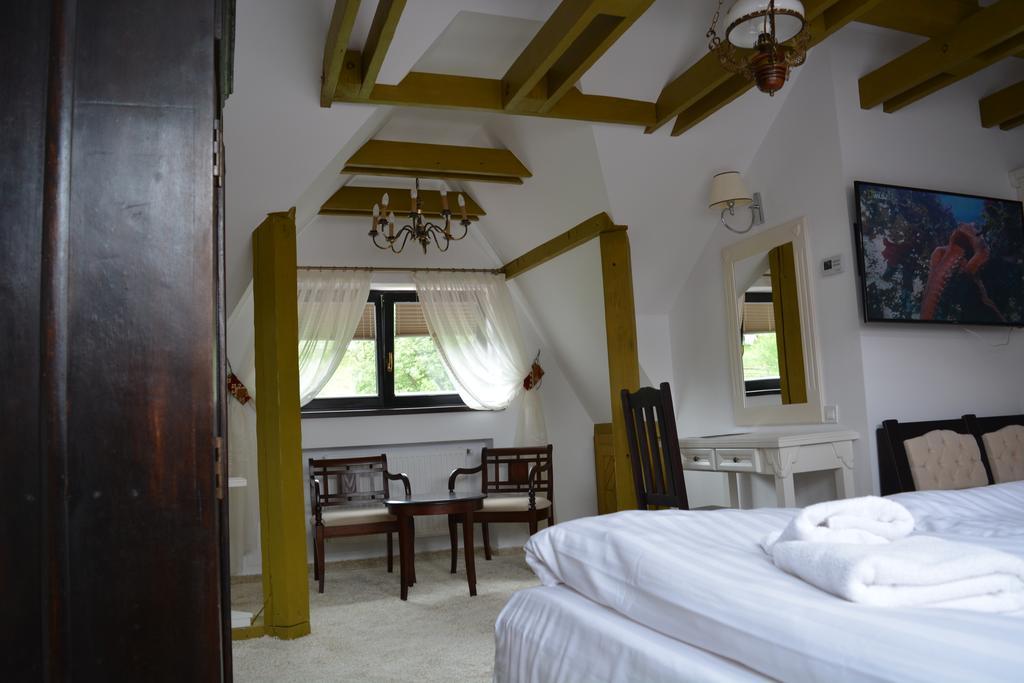 Conacul Bratescu Hotel Bran  Ngoại thất bức ảnh