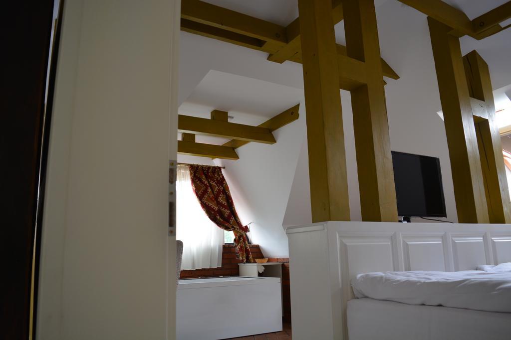 Conacul Bratescu Hotel Bran  Ngoại thất bức ảnh